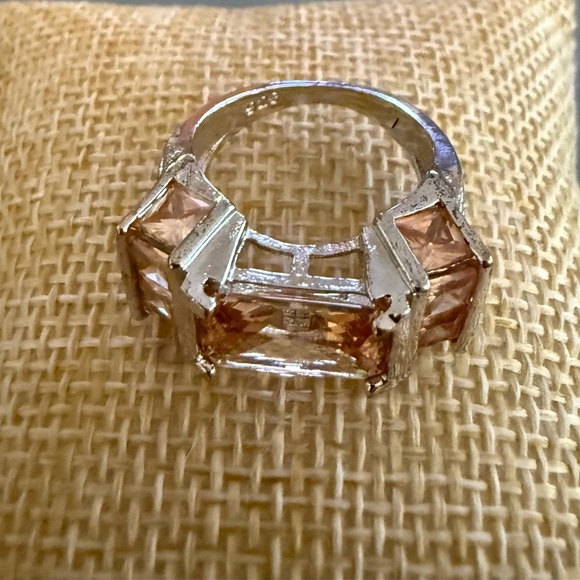 Sterling Silver Faux Morganite Statement Ring
Size 7 NWOT - Picture 6 of 7